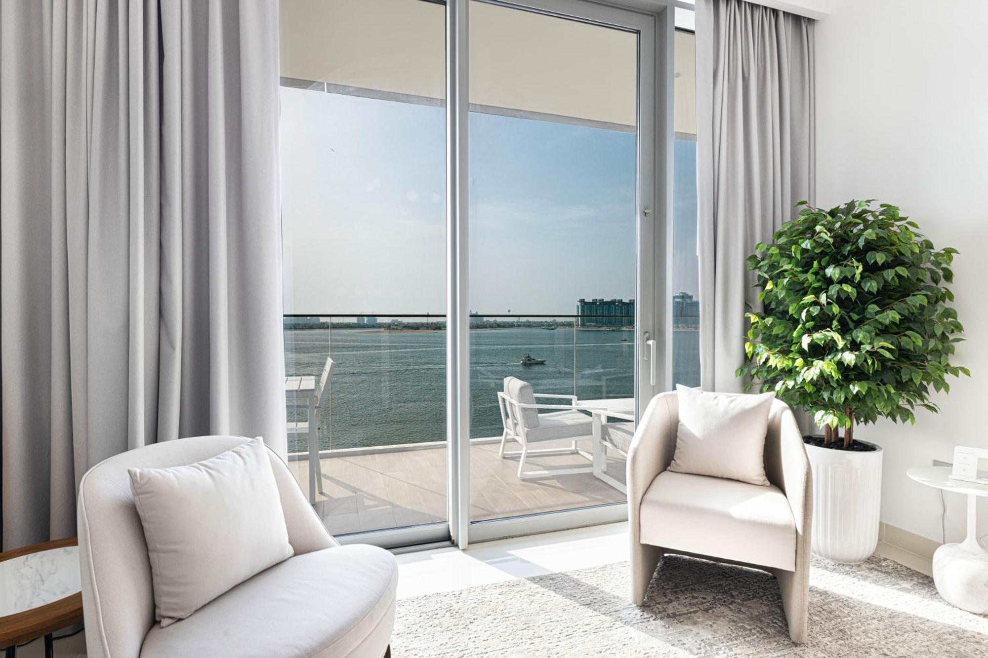 Lux Spacious 1 Bedroom - Beachfront And Seaview * Dubai
