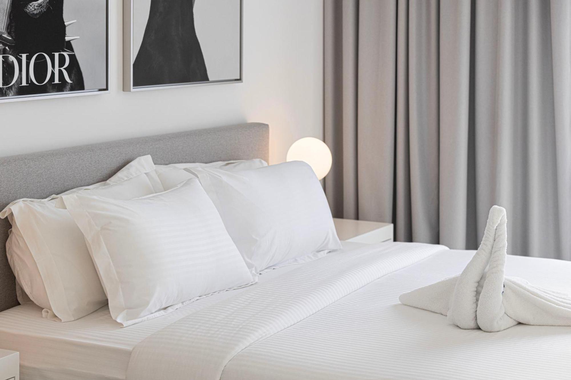 Aparthotel Lux Spacious 1 Bedroom - Beachfront And Seaview *