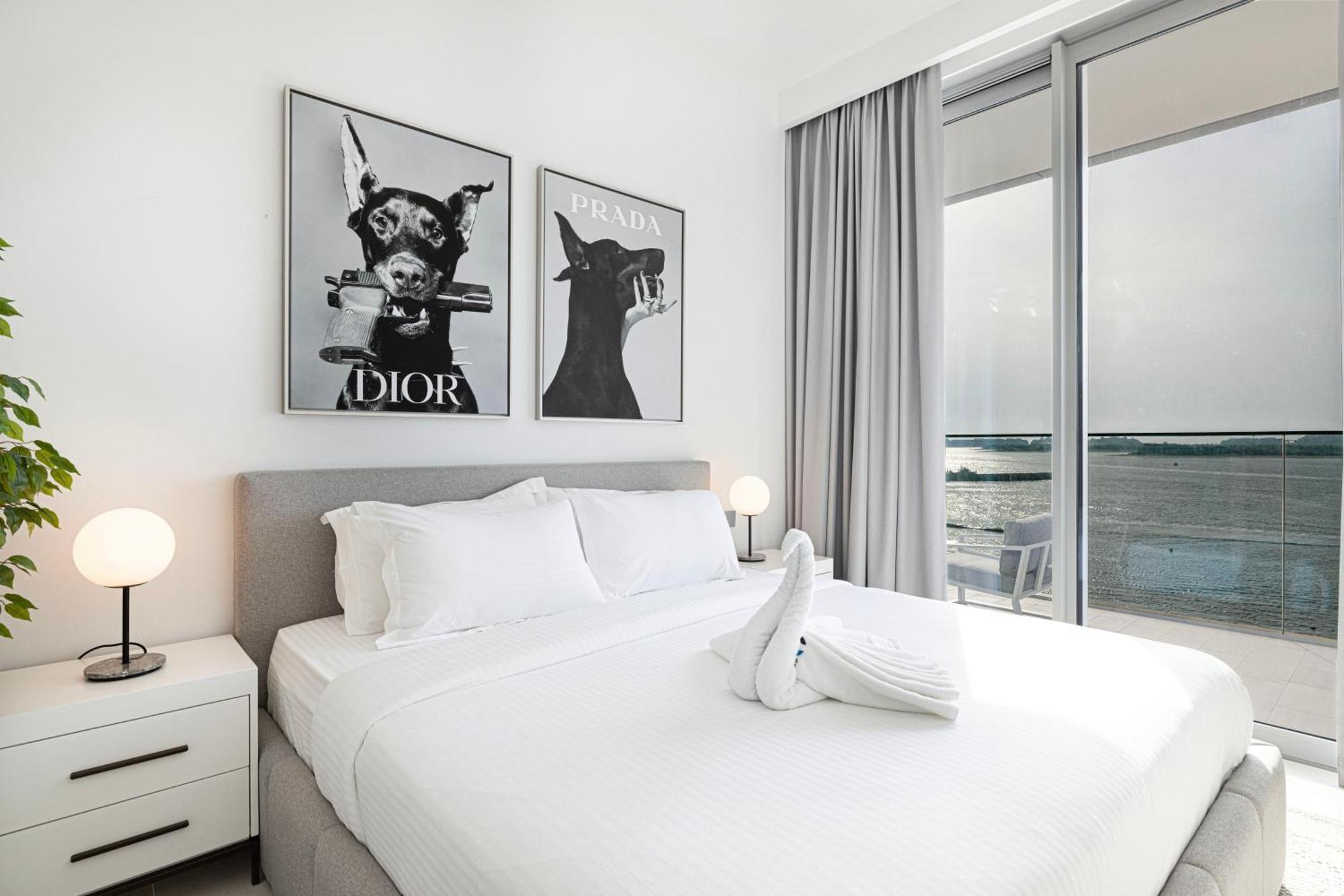 Lux Spacious 1 Bedroom - Beachfront And Seaview *
