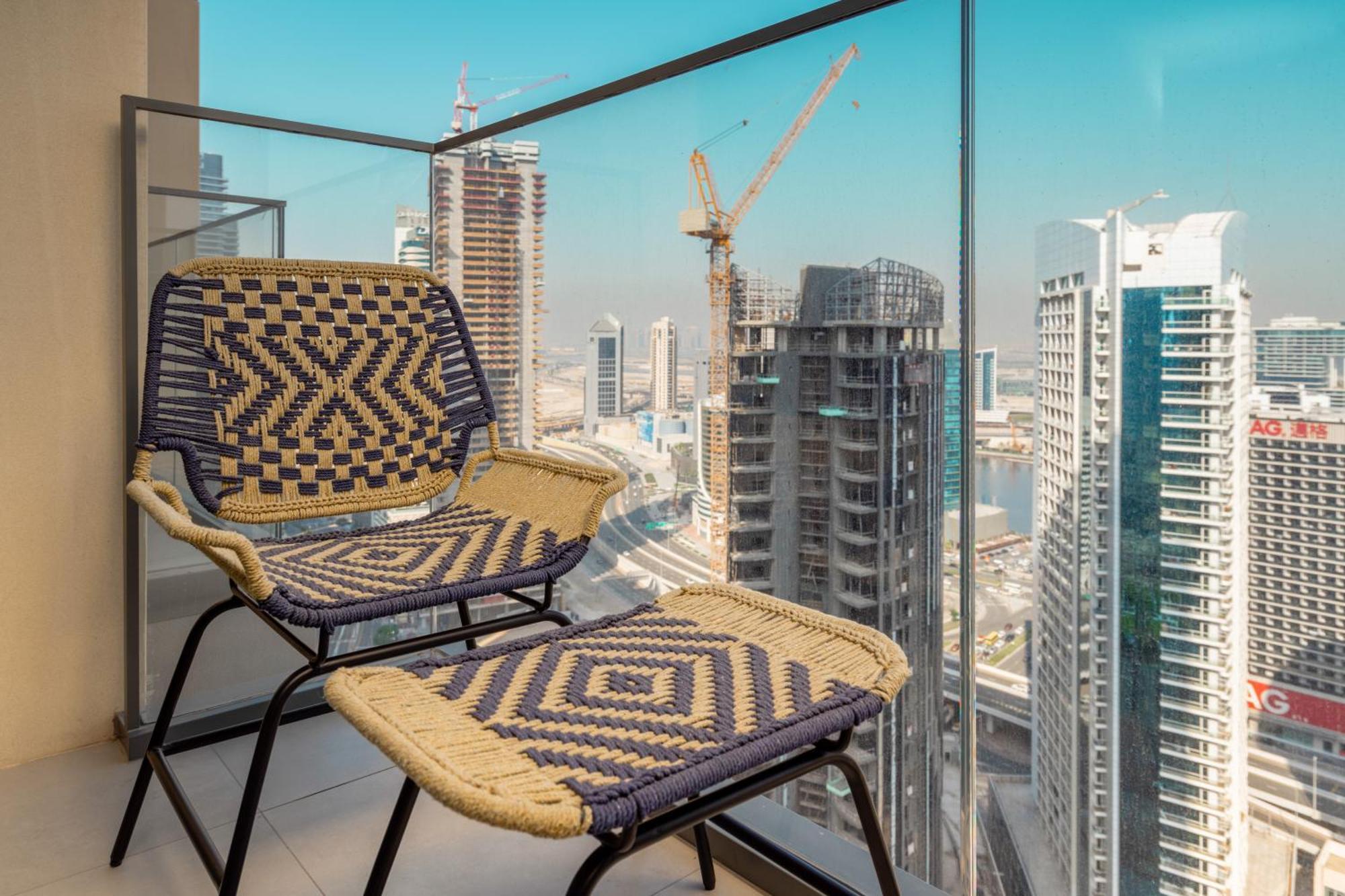 Prime Retreats @ Burj Royale By Emaar Daire *