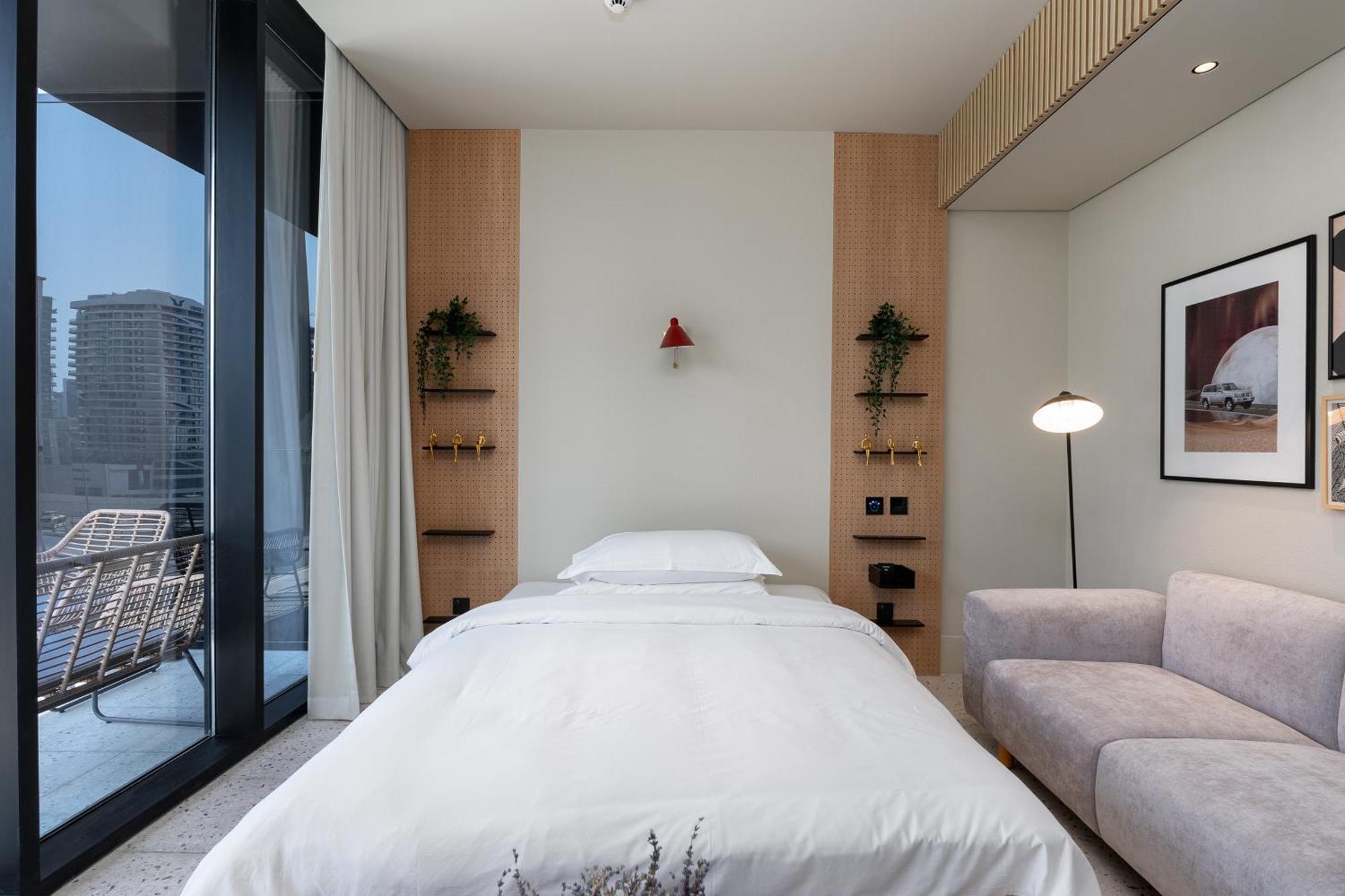 Upside Living, Burj Khalifa View, Business Bay - Mint *