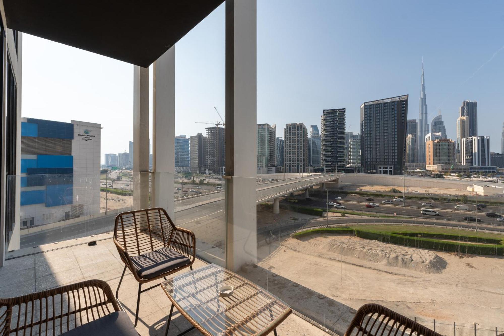 Upside Living, Burj Khalifa View, Business Bay - Mint Dubai