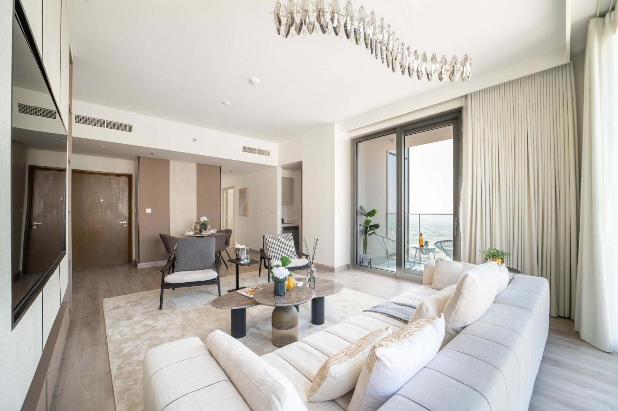 Frank Porter - Tower 1 * Dubai