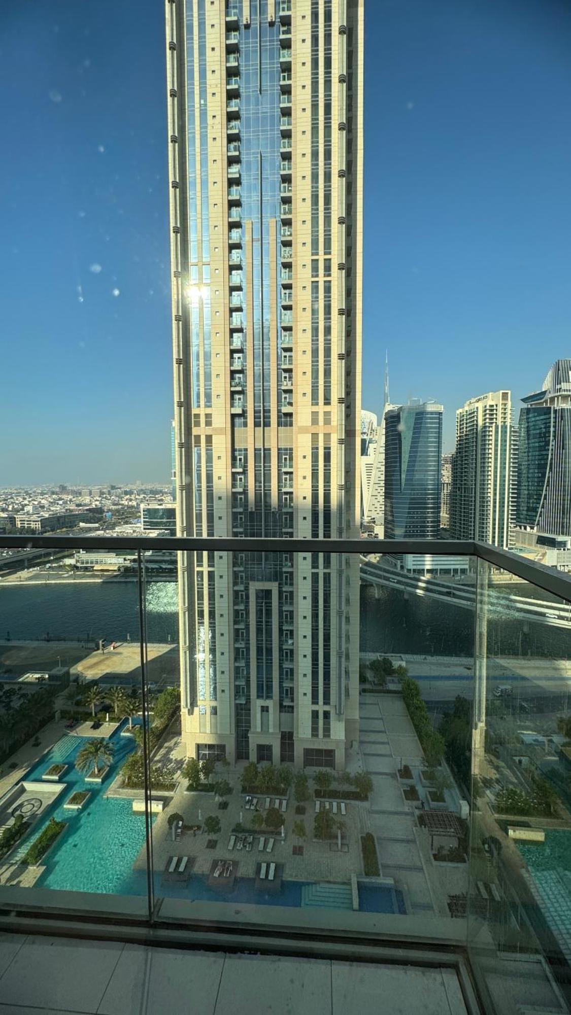 Amazing 1 Bedroom - Downtown Dubai, Canal & Burj Views Daire *
