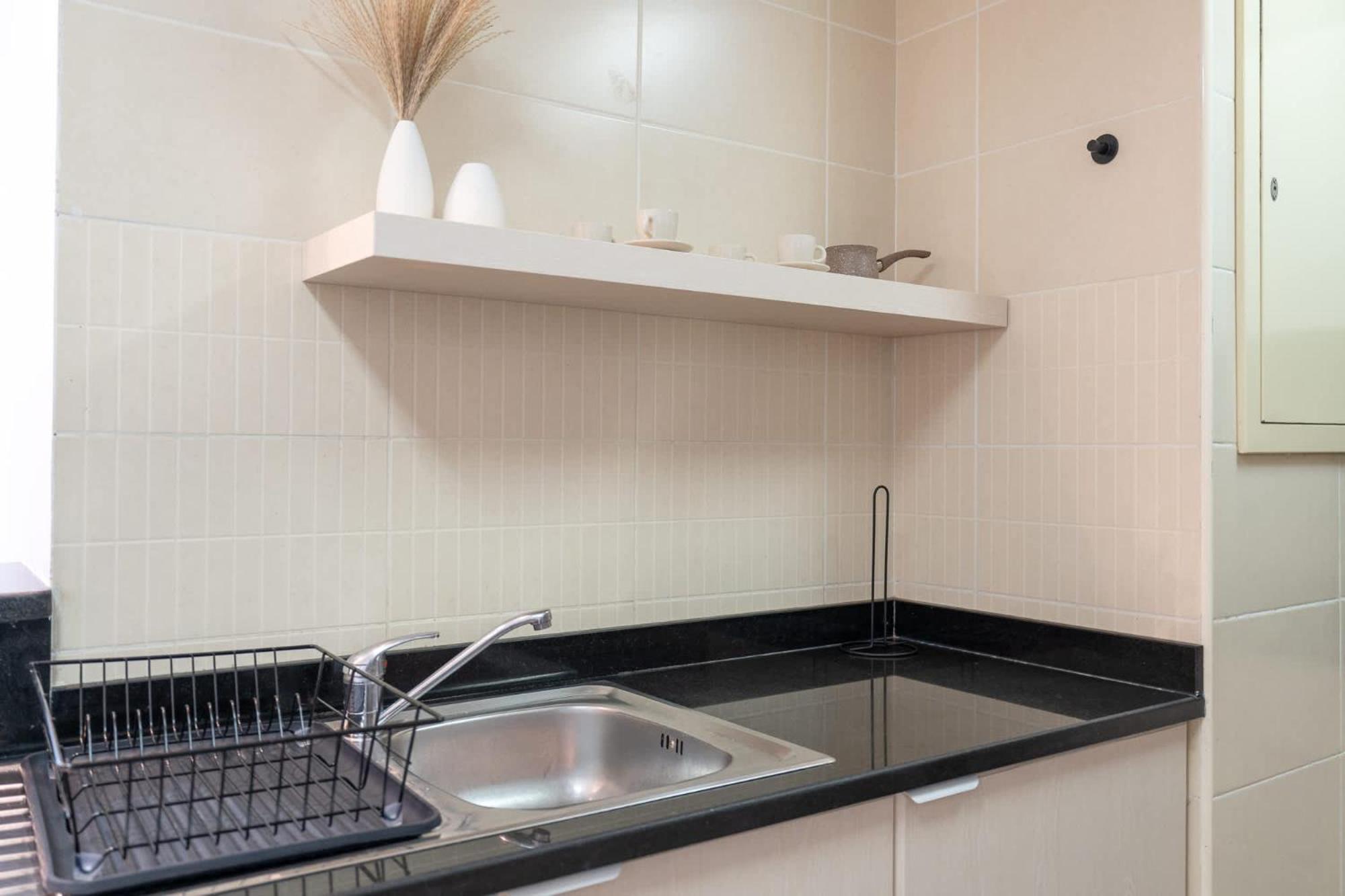 Stunning 1-bedroom Perfect For 4 In Lakeside Apartamento Dubai