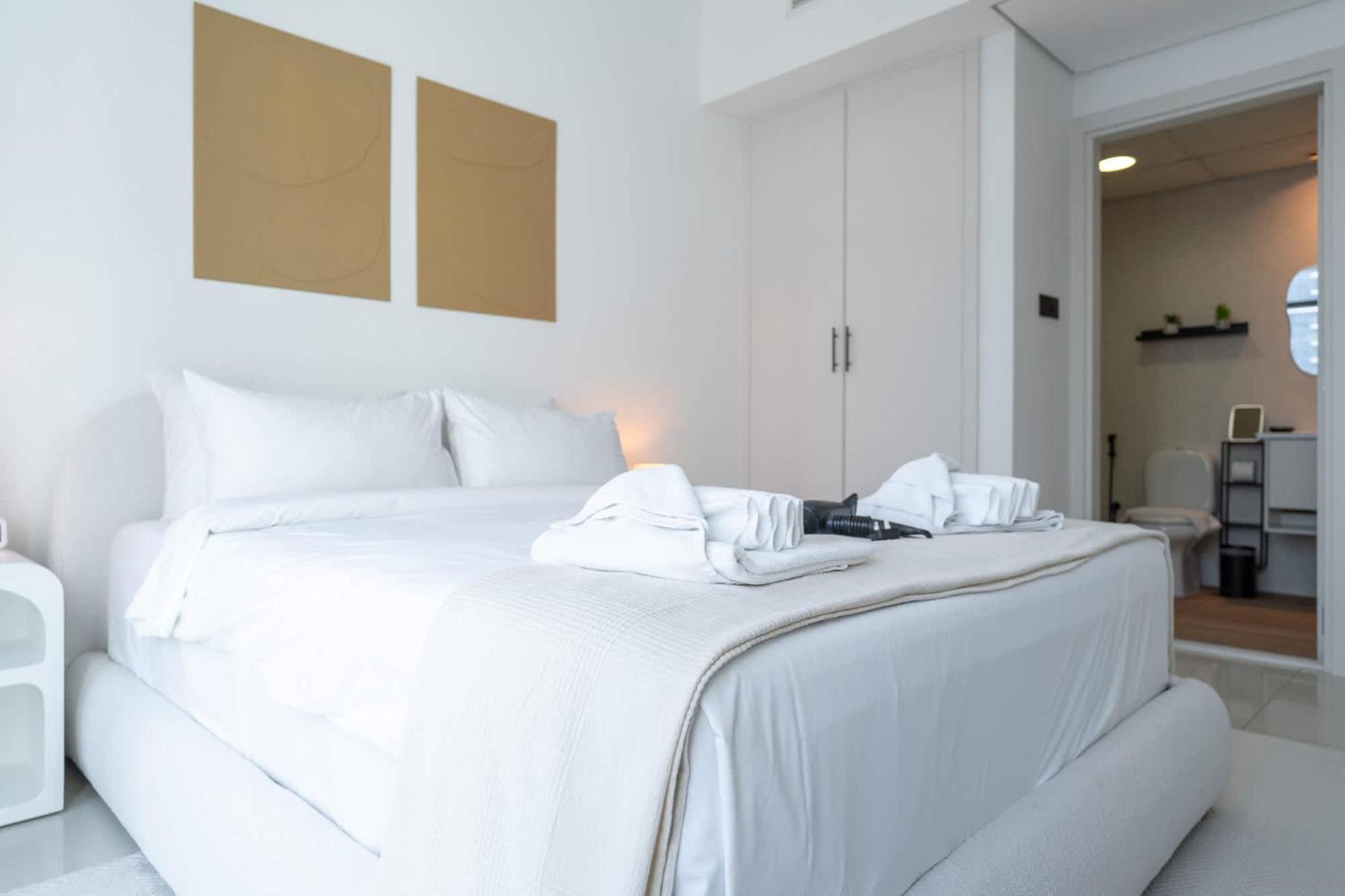 Stunning 1-bedroom Perfect For 4 In Lakeside Apartamento Dubai