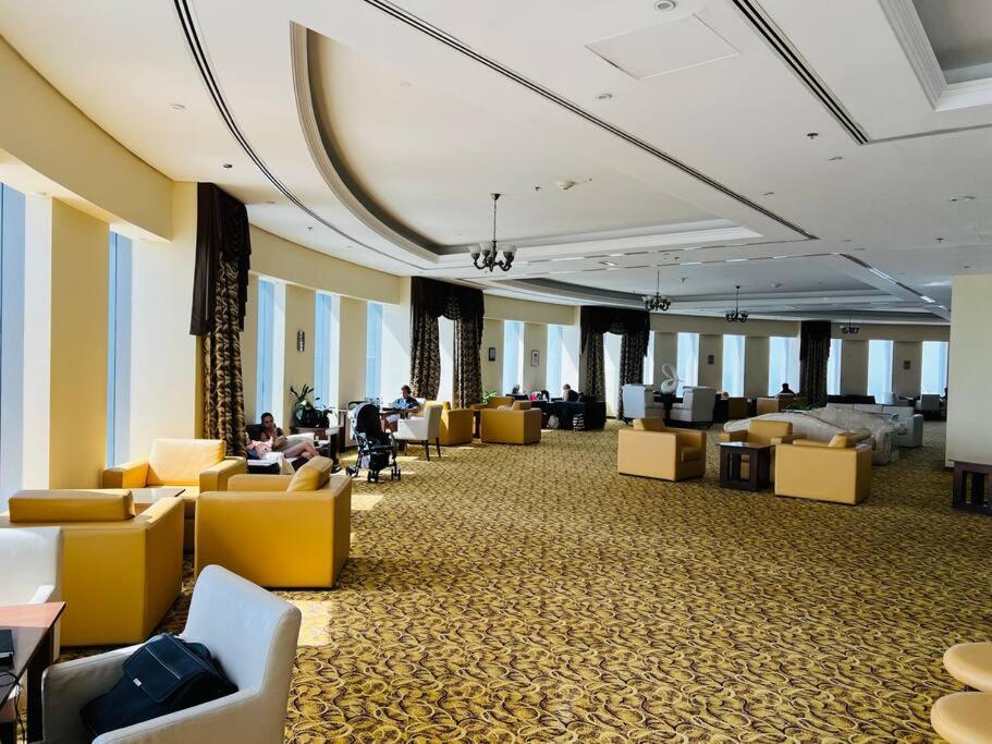 Apartment Opp And Club, Next To Marina Walk, Luxury Dubai
