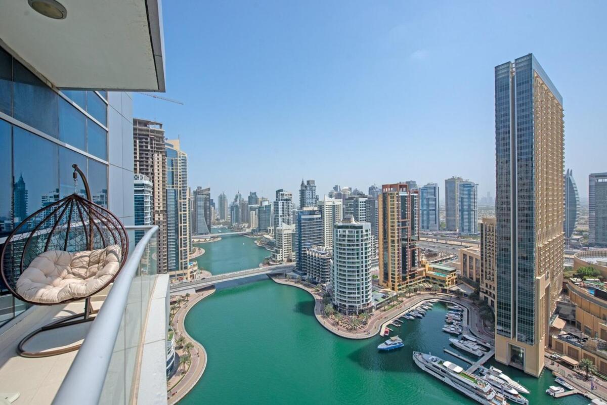 Apartment Warm And Airy 1-bedroom With Exceptional Views In Marina