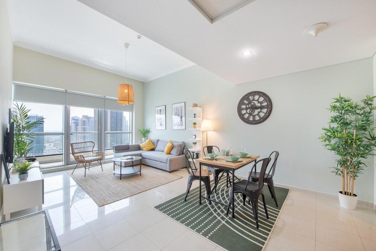 Warm And Airy 1-bedroom With Exceptional Views In Marina * Dubai