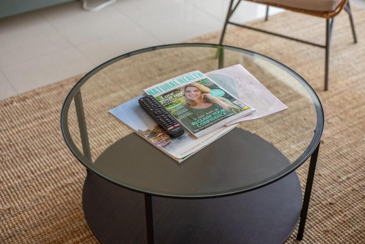 Apartment Warm And Airy 1-bedroom With Exceptional Views In Marina *