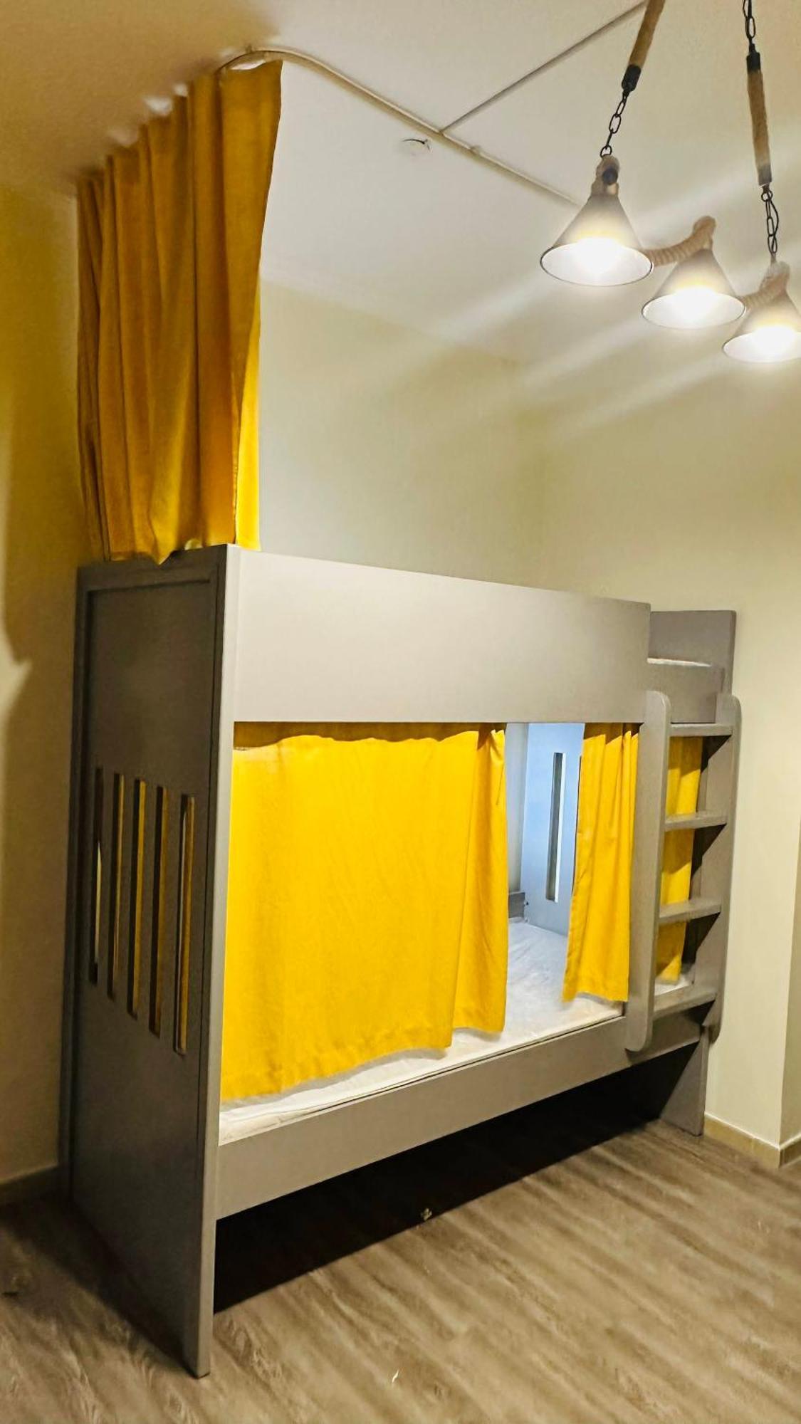 Route 66 Capsule hotel *
