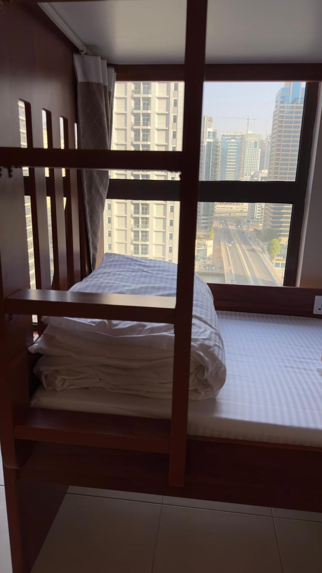 Capsule hotel Route 66 *