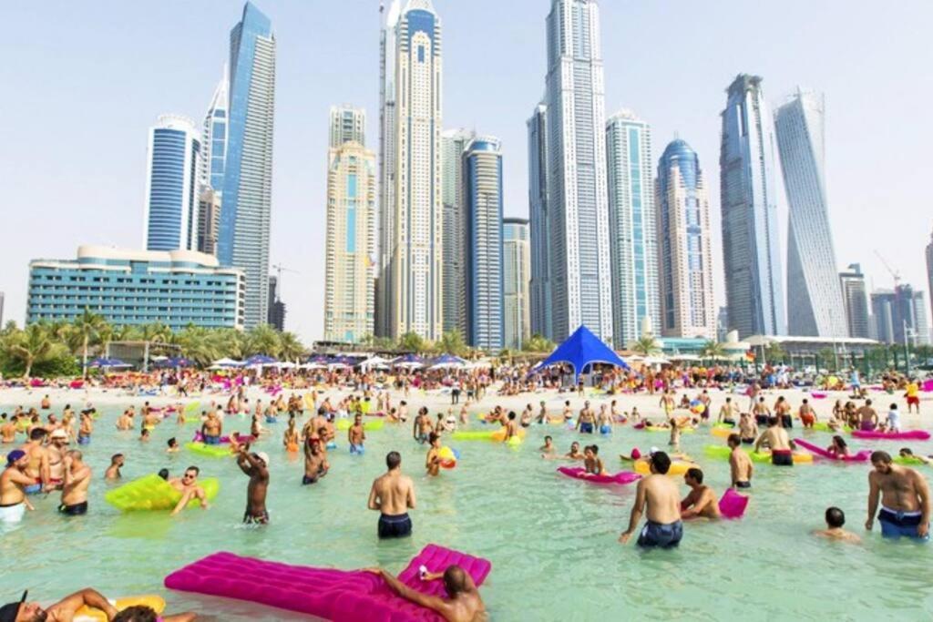 Opp And Club, Next To Marina Walk, Luxury Apartment *