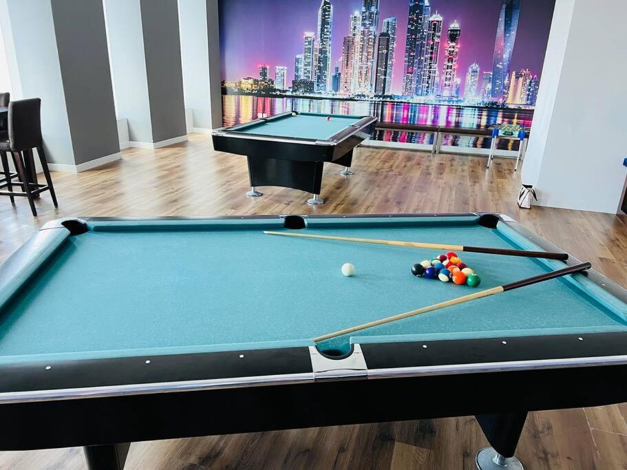 Opp And Club, Next To Marina Walk, Luxury Apartment