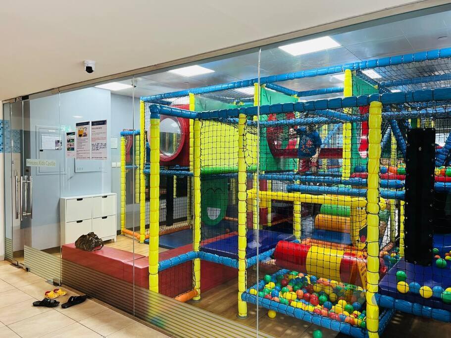 Opp And Club, Next To Marina Walk, Luxury Apartment Dubai
