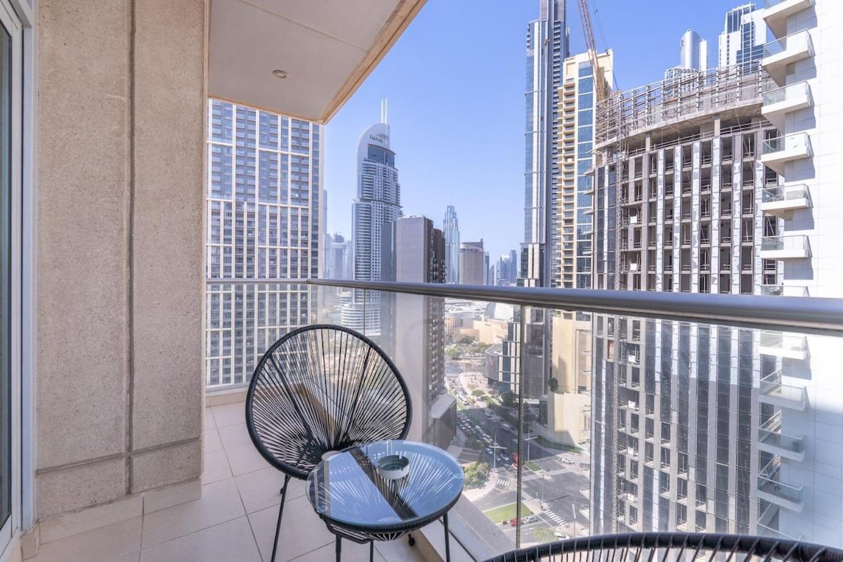 Delightful 1-bedroom Retreat At Burj Views In Downtown Apartment Dubai
