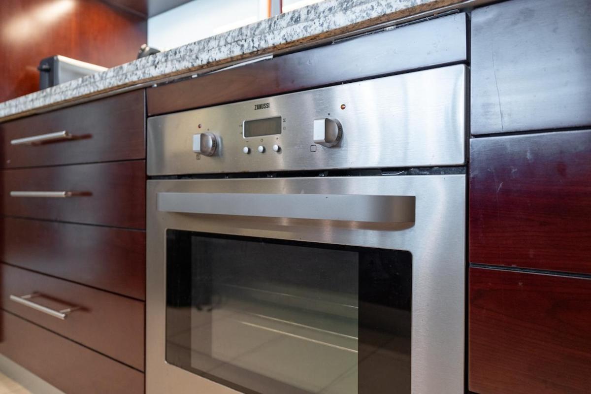 Delightful 1-bedroom Retreat At Burj Views In Downtown *