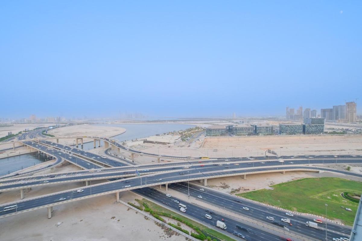Serene 1-bedroom For 4 In Business Bay * Dubai