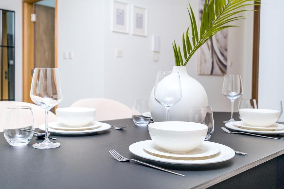 Apartment Serene 1-bedroom For 4 In Business Bay Dubai