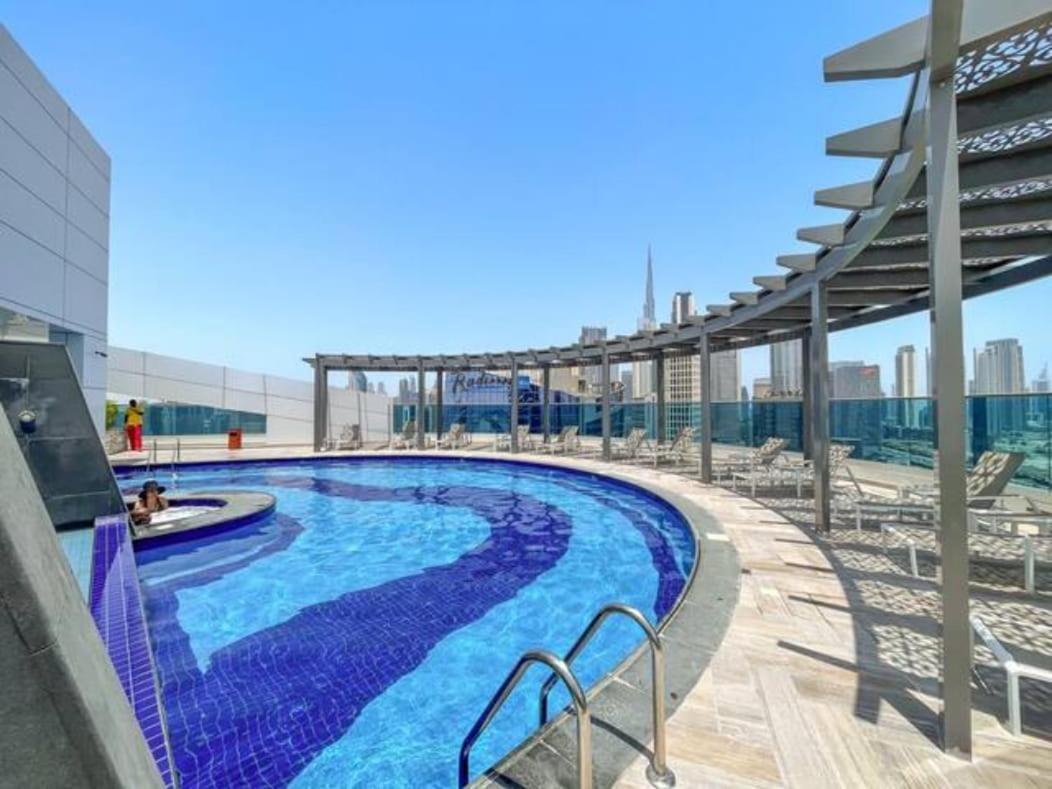 Serene 1-bedroom For 4 In Business Bay * Dubai