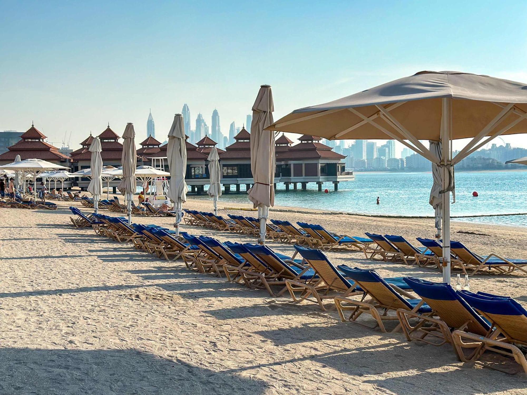 Upgraded 2br - Beachfront - 5 Star Apartment Dubai
