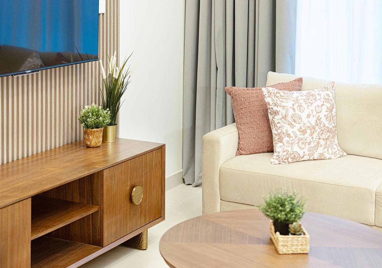 Stylish Downtown Retreat, Burj Crown, Opera & Boulevard View Apartment