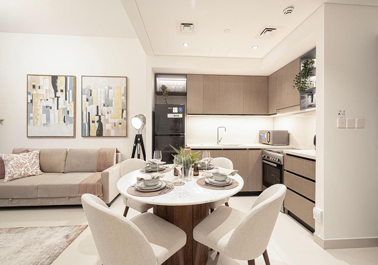 Stylish Downtown Retreat, Burj Crown, Opera & Boulevard View Apartment