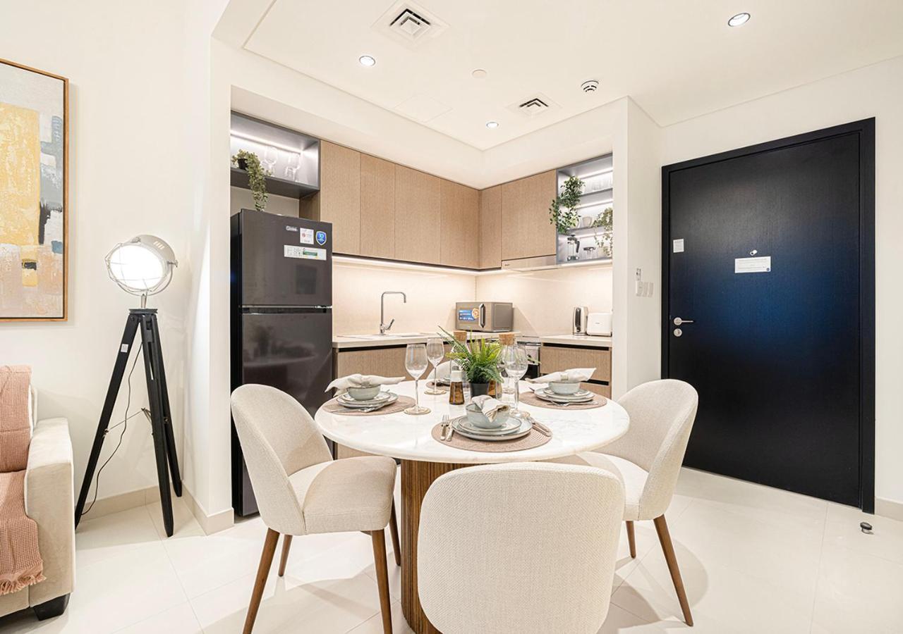 Stylish Downtown Retreat, Burj Crown, Opera & Boulevard View Dubai