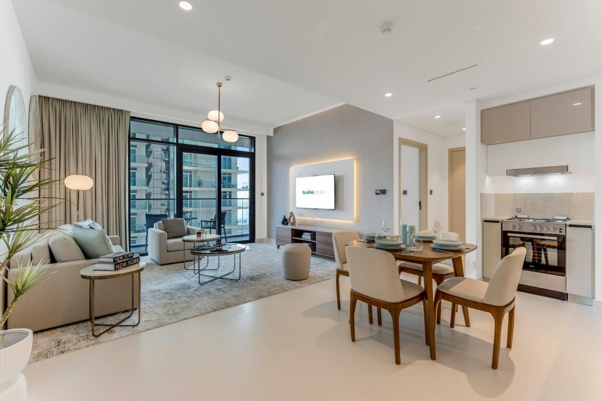 Coastal Chic 1 Bedroom W Private Apartment Dubai