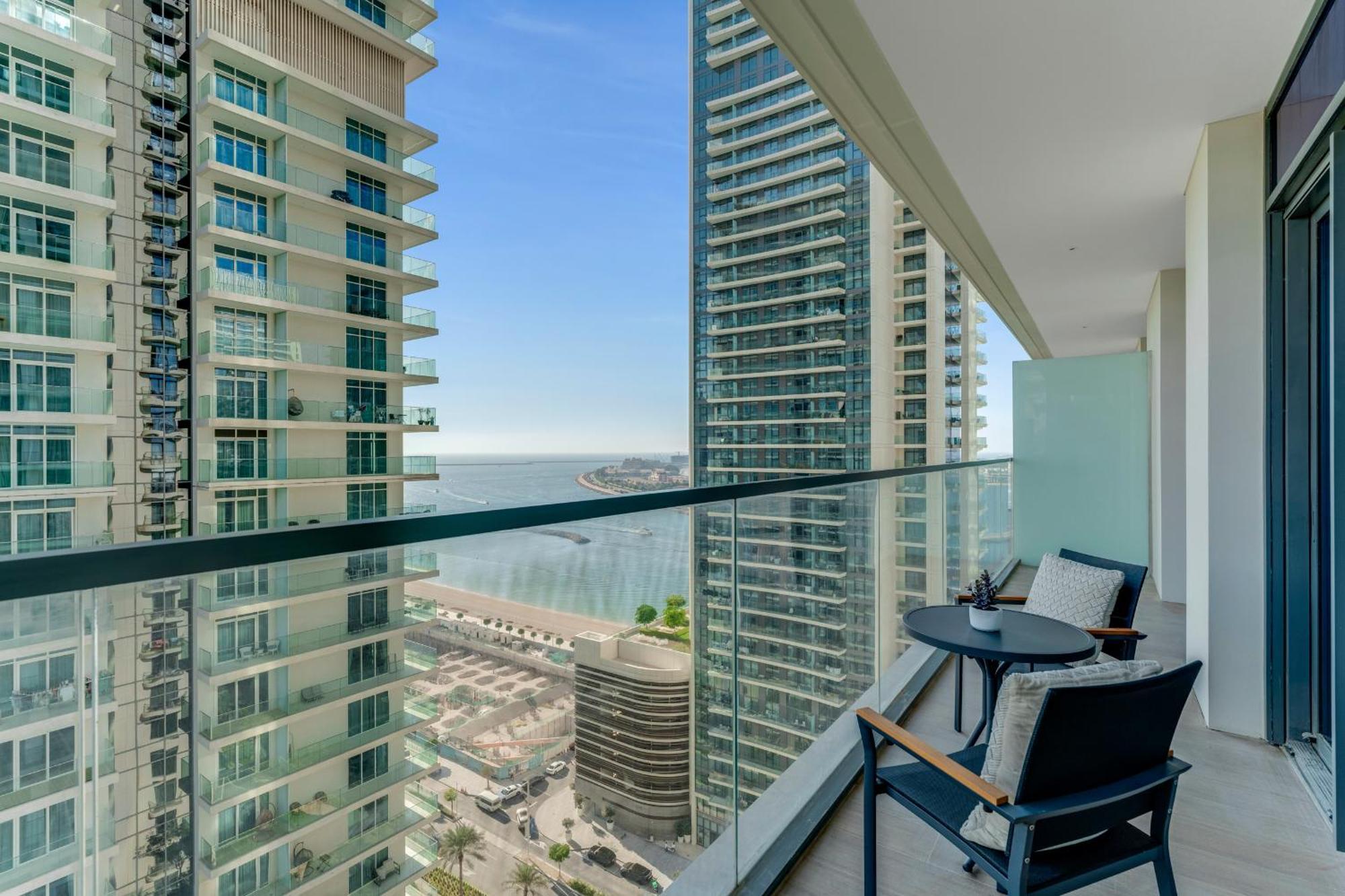 Apartment Coastal Chic 1 Bedroom W Private Dubai