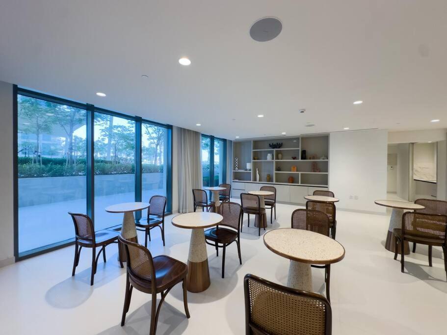 Coastal Chic 1 Bedroom W Private Apartment *