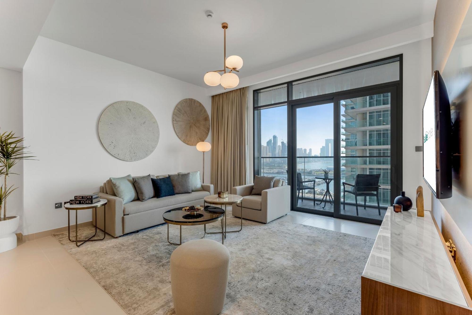 Coastal Chic 1 Bedroom W Private Apartment Dubai