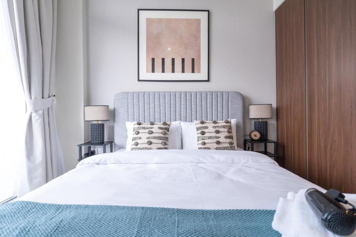 Awesome 1-bedroom With Burj Views At Vera Tower In Business Bay Daire Dubai
