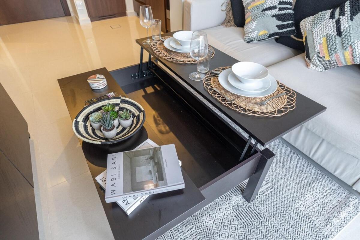 Daire Awesome 1-bedroom With Burj Views At Vera Tower In Business Bay Dubai