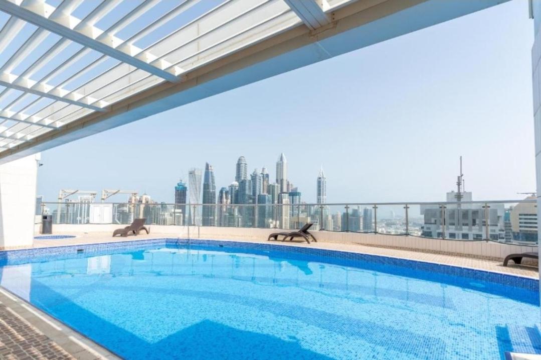 Apartment Stunning - High Floor - Canal View *