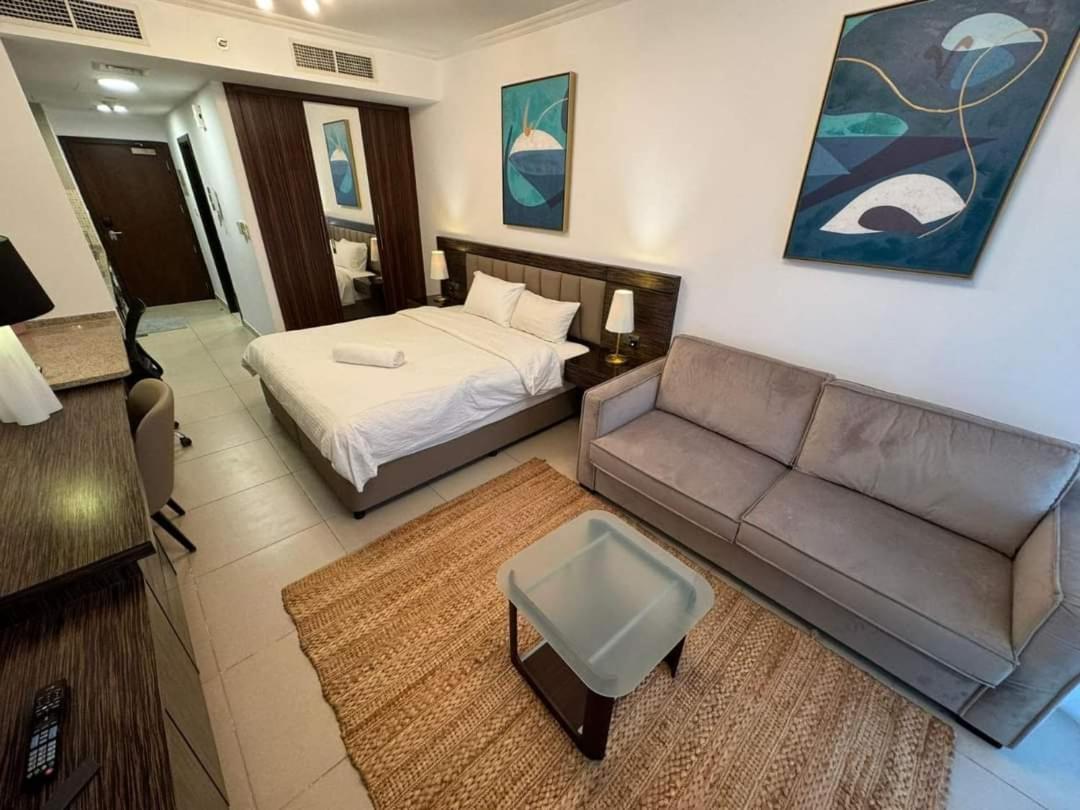 Apartment Stunning - High Floor - Canal View Dubai