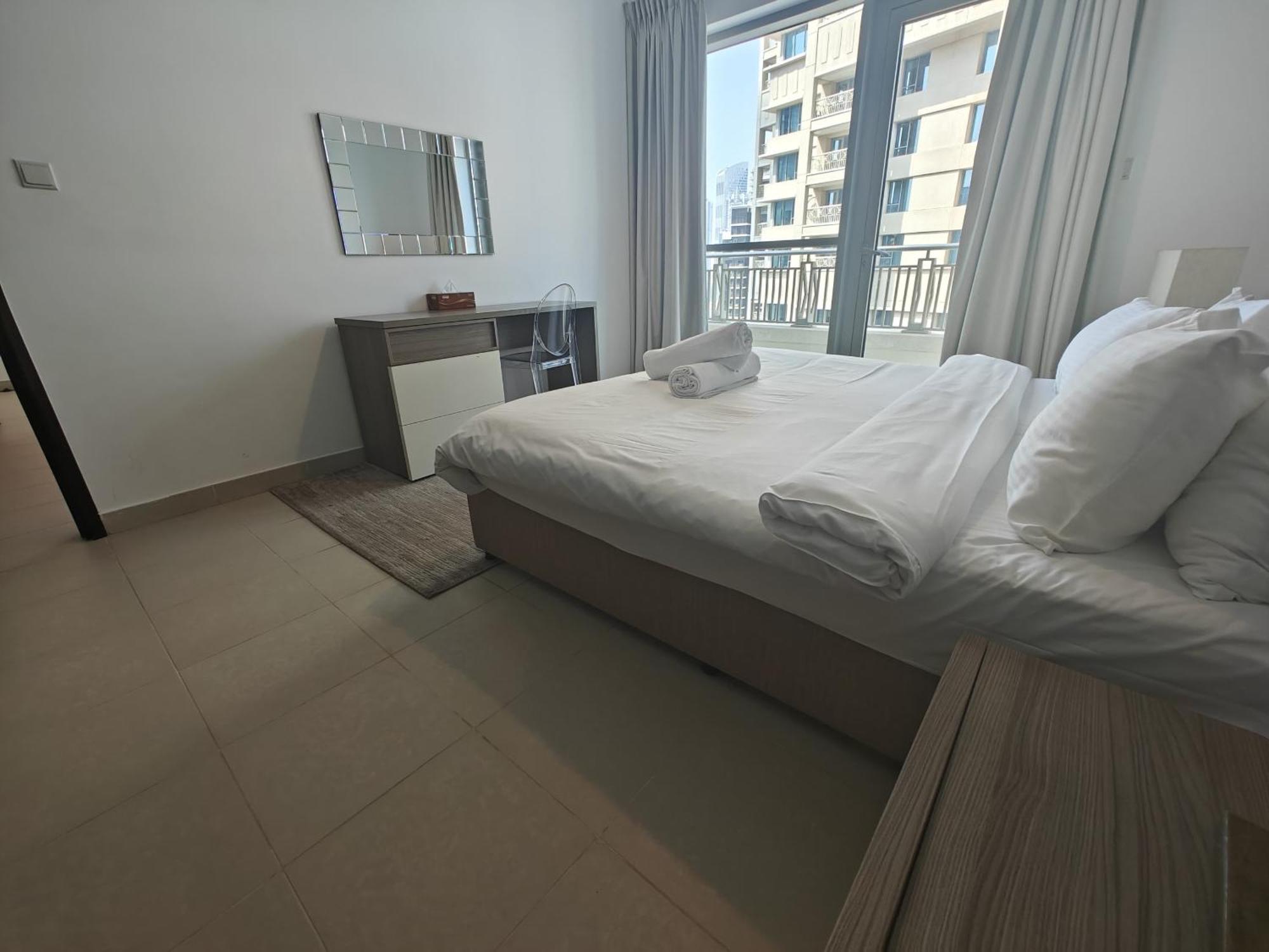 Sophisticated 1br With Burj Khalifa Views *