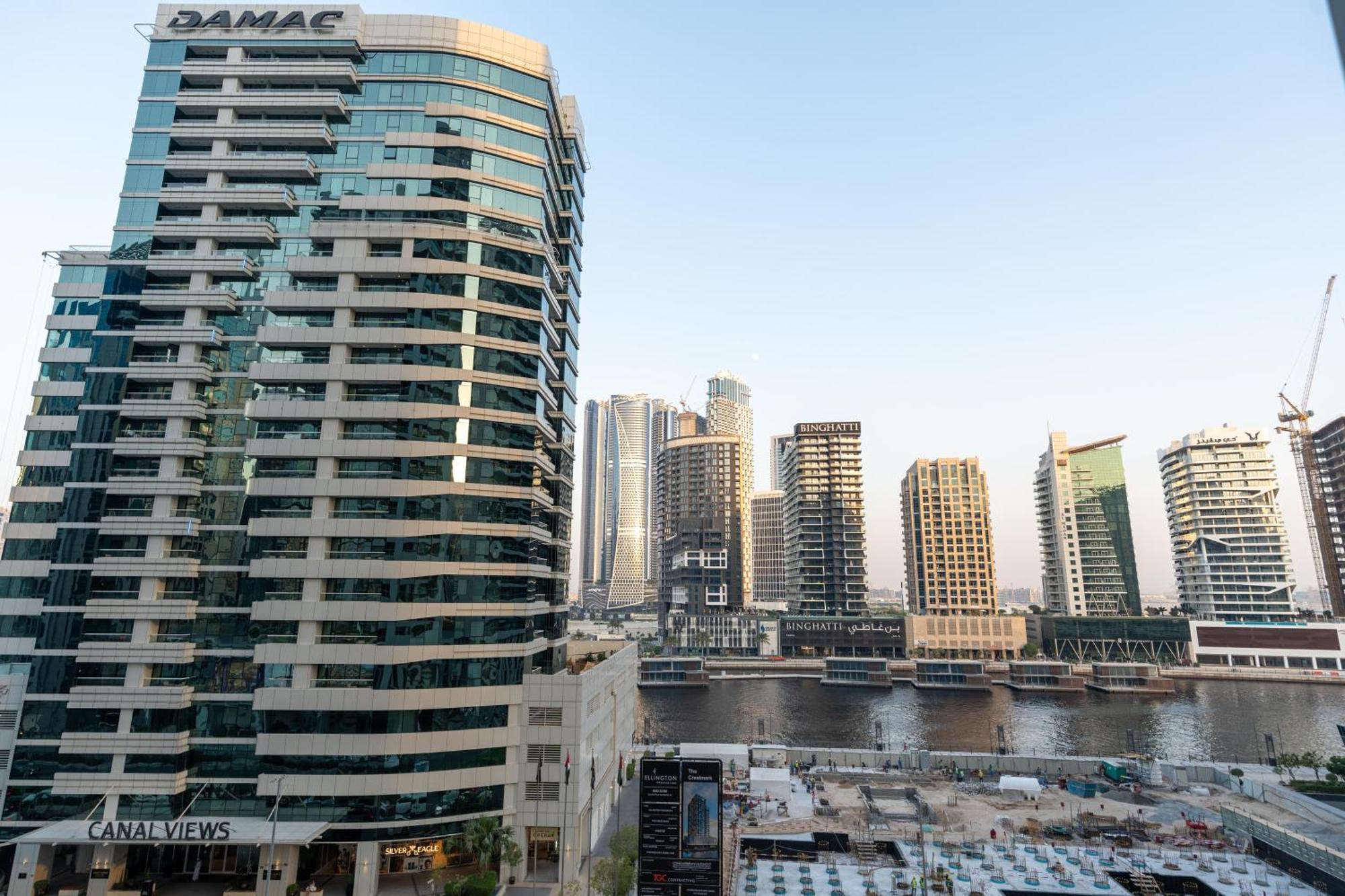 Apartment Luxury 1br Apt, Canal View, Near Mall *