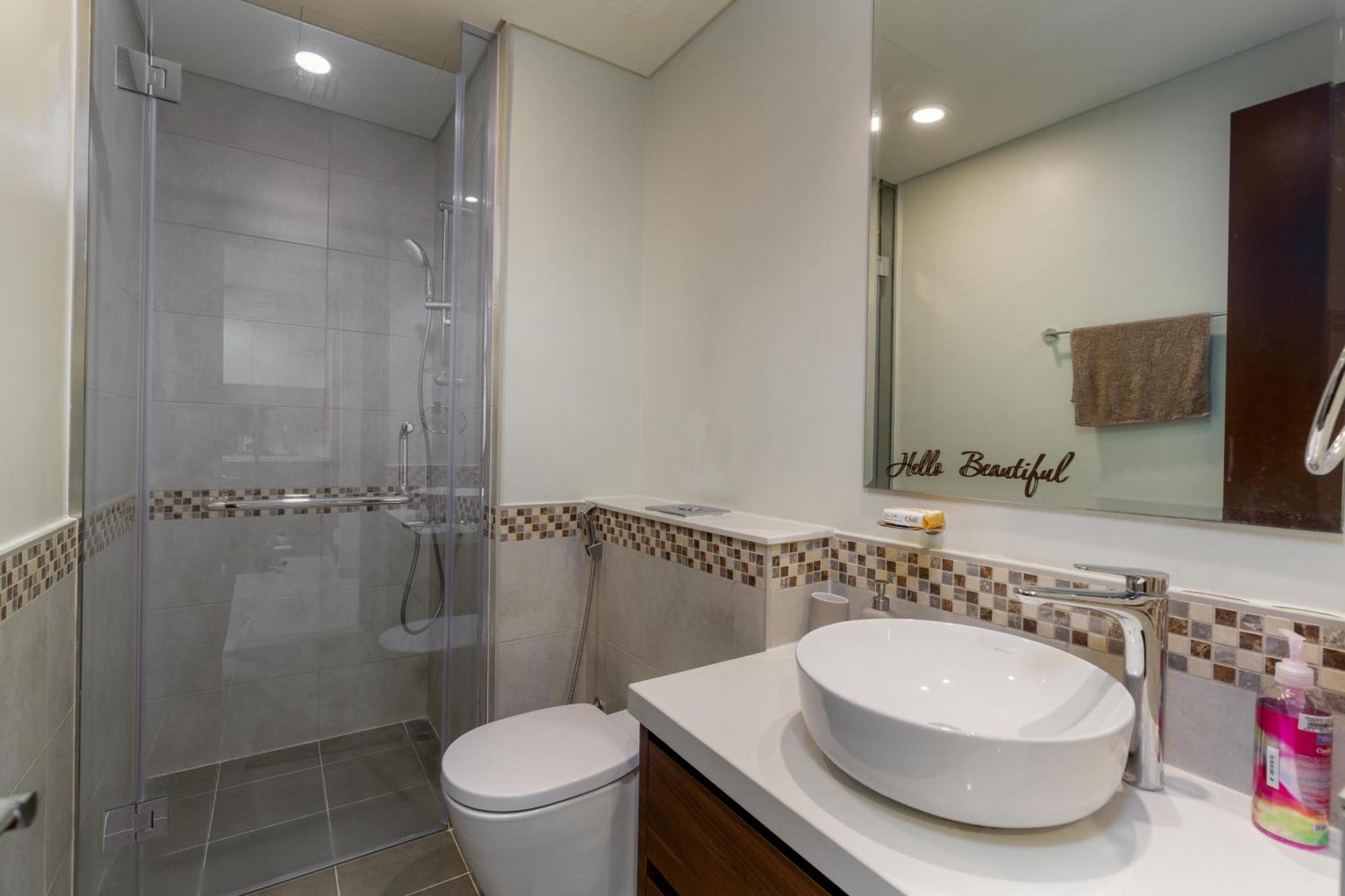 Luxury 1br Apt, Canal View, Near Mall Apartment *