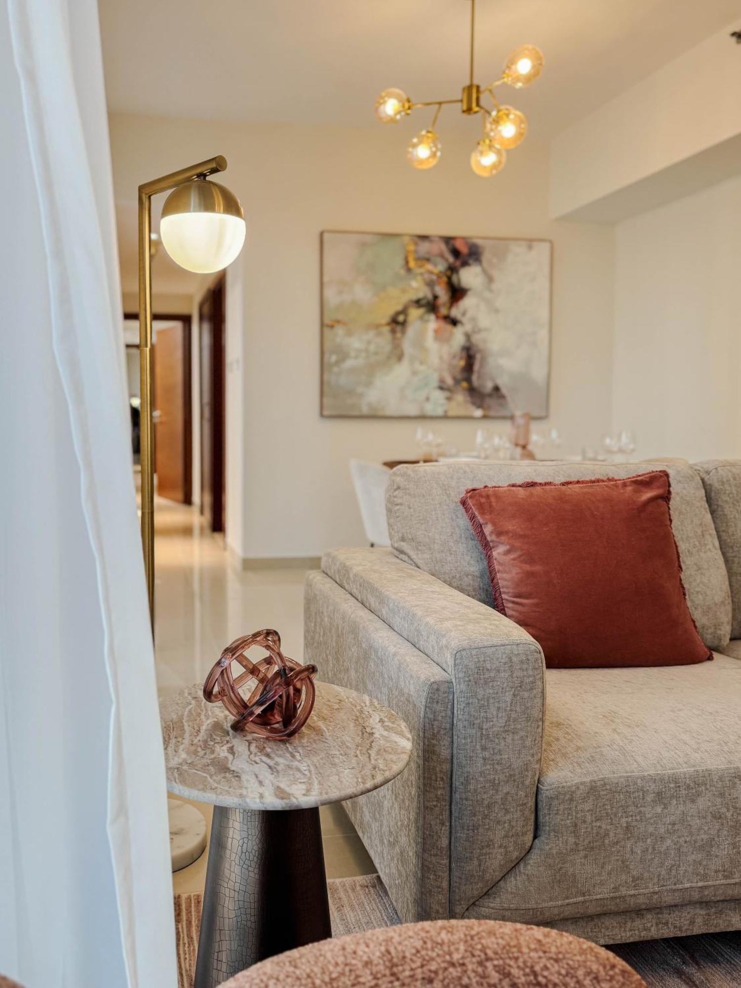 Downtown 2 Bedroom Burj Khalifa & Fountains Views 8 Min From Mall Apartment Dubai
