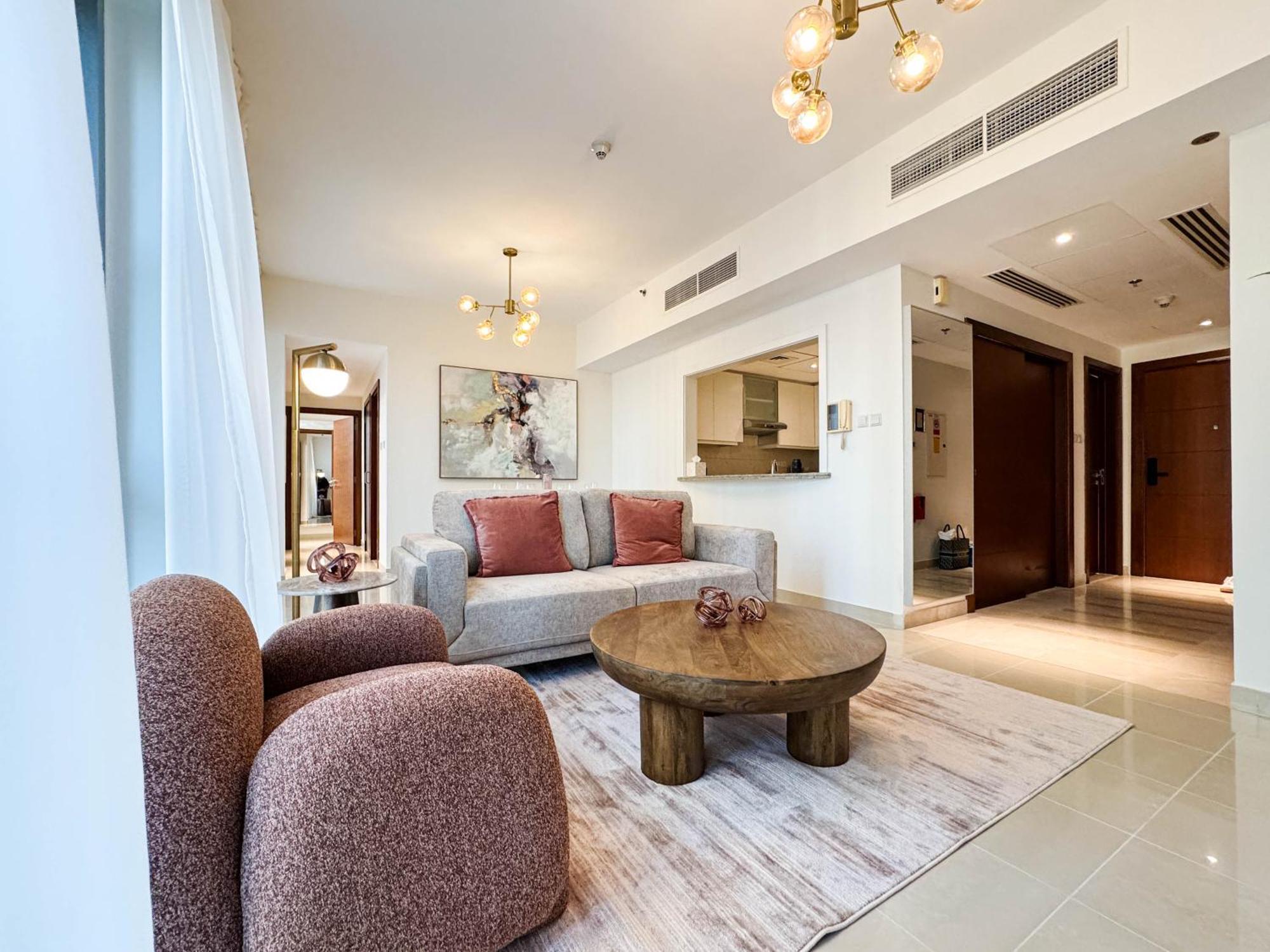 Downtown 2 Bedroom Burj Khalifa & Fountains Views 8 Min From Mall Apartment Dubai