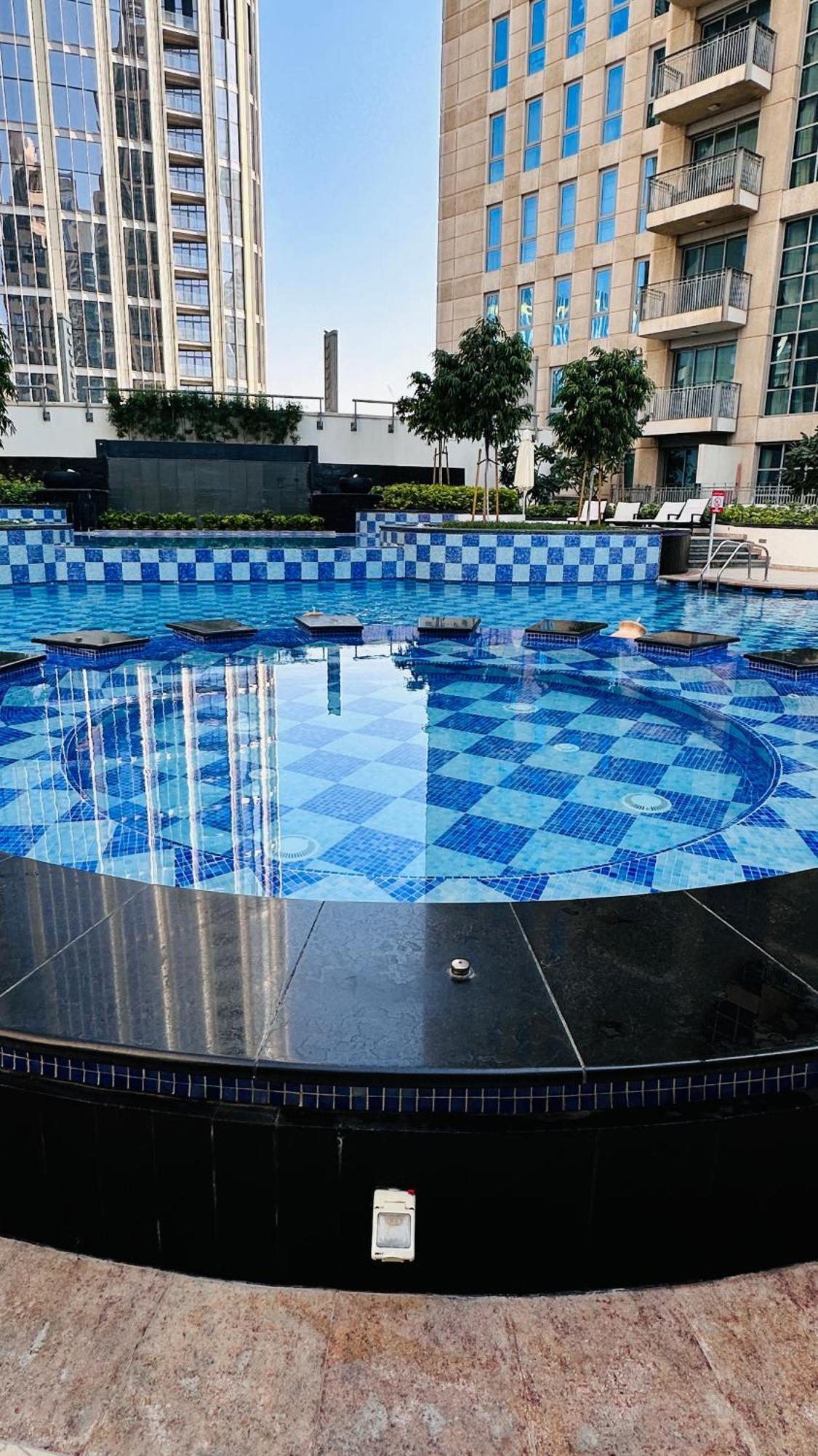 Downtown 2 Bedroom Burj Khalifa & Fountains Views 8 Min From Mall *