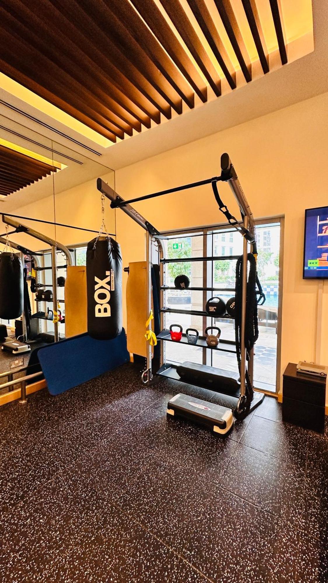 Downtown 2 Bedroom Burj Khalifa & Fountains Views 8 Min From Mall Apartment Dubai