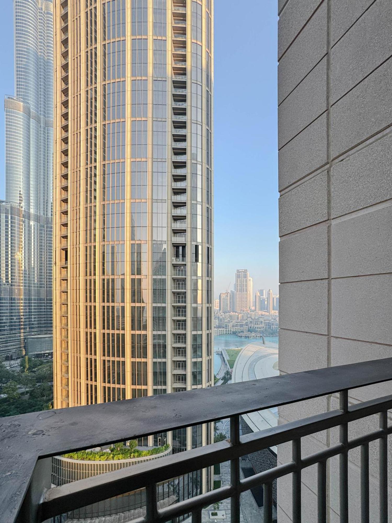 Downtown 2 Bedroom Burj Khalifa & Fountains Views 8 Min From Mall