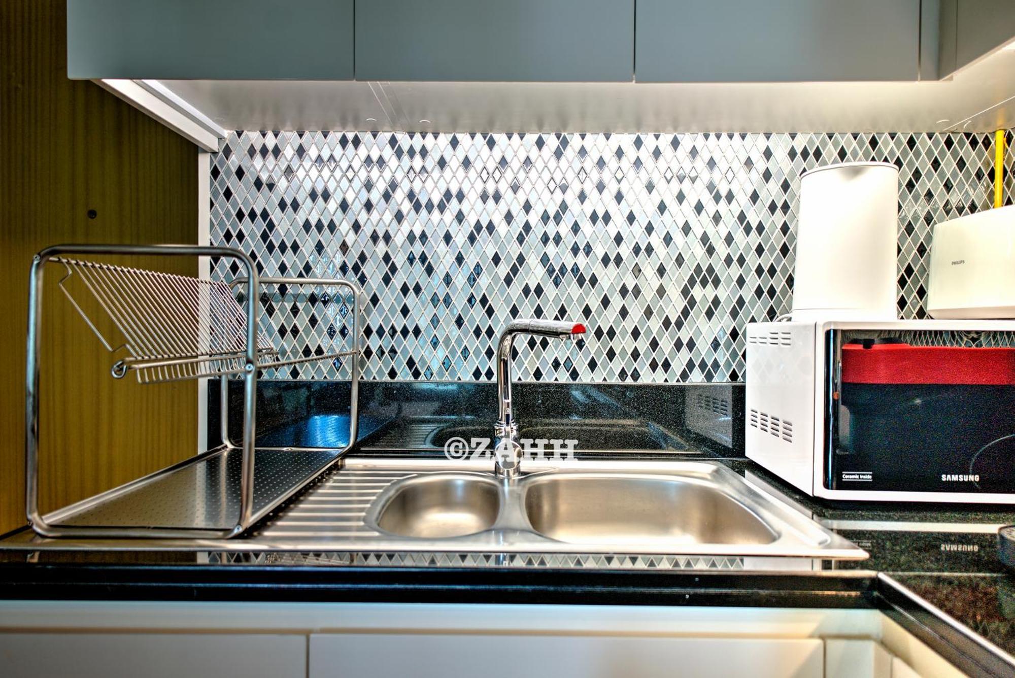 Business Bay Chic Apartment