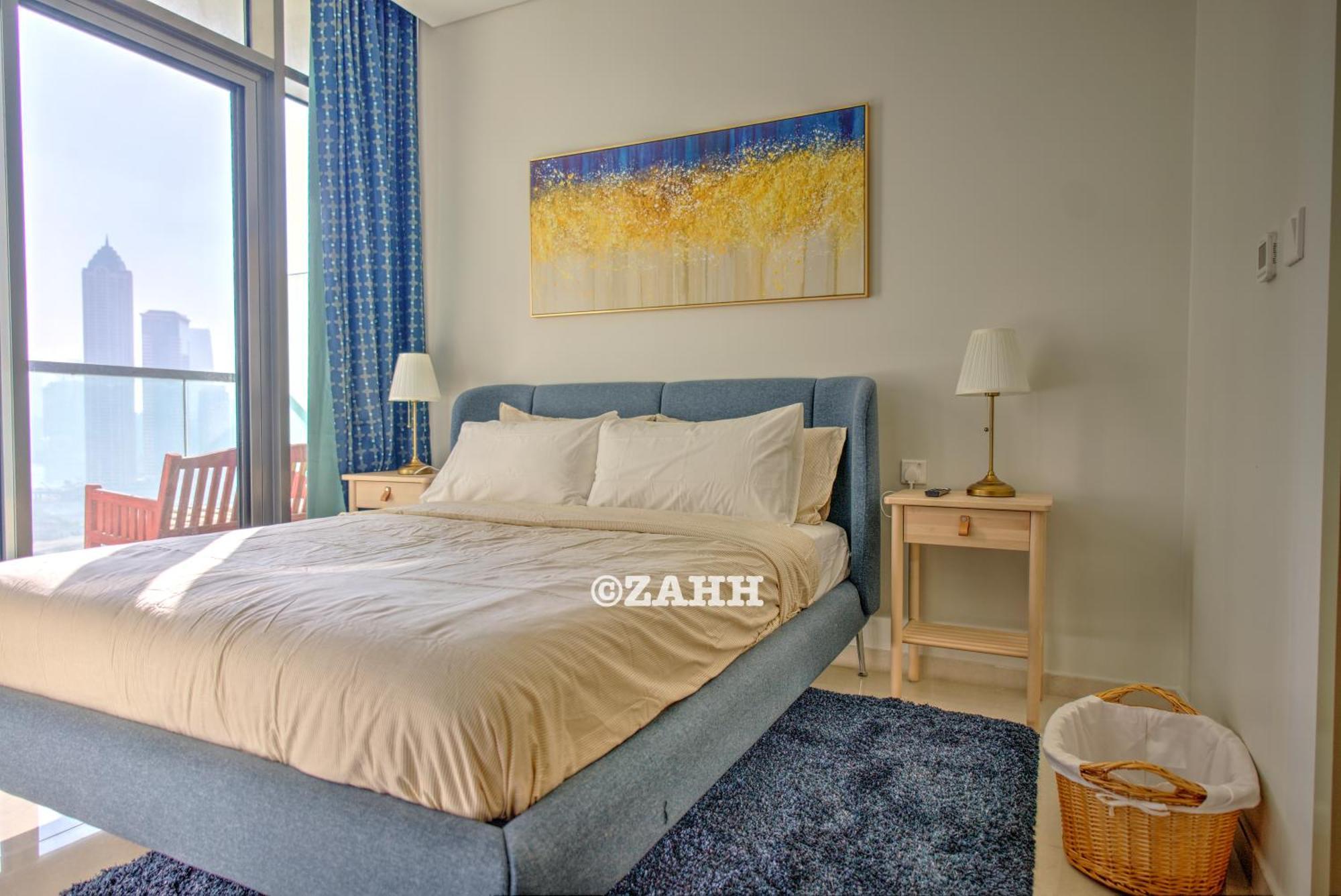 Business Bay Chic Apartment *
