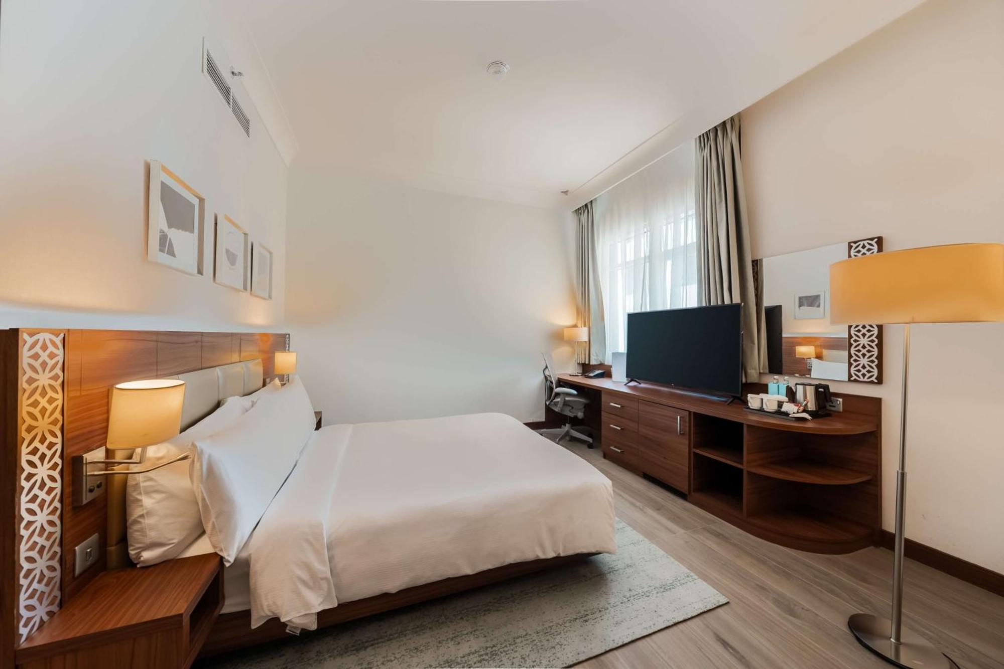 Hilton Garden Jumeirah Hotel