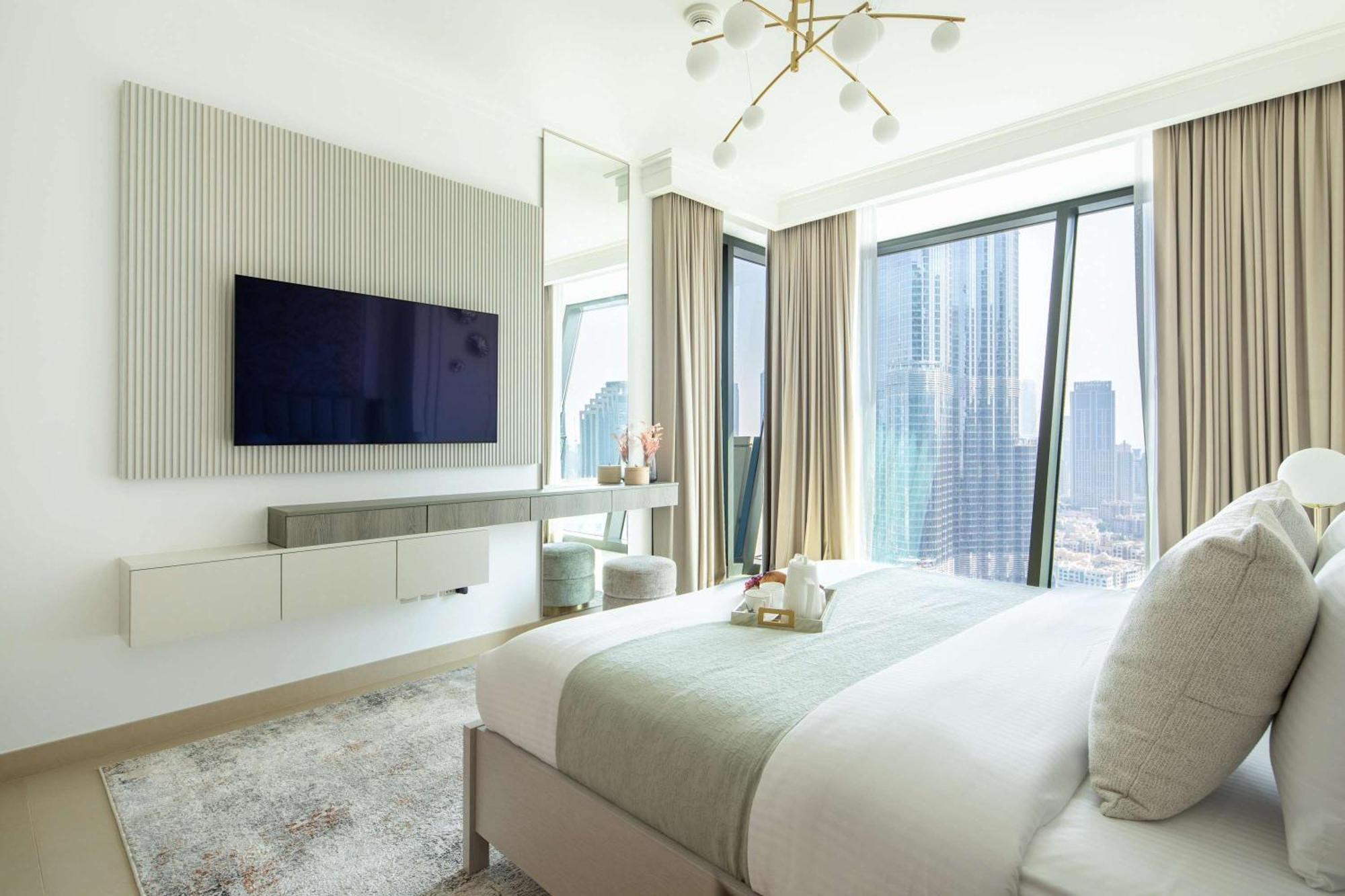 Frank Porter - Burj Vista 1 Apartment Dubai