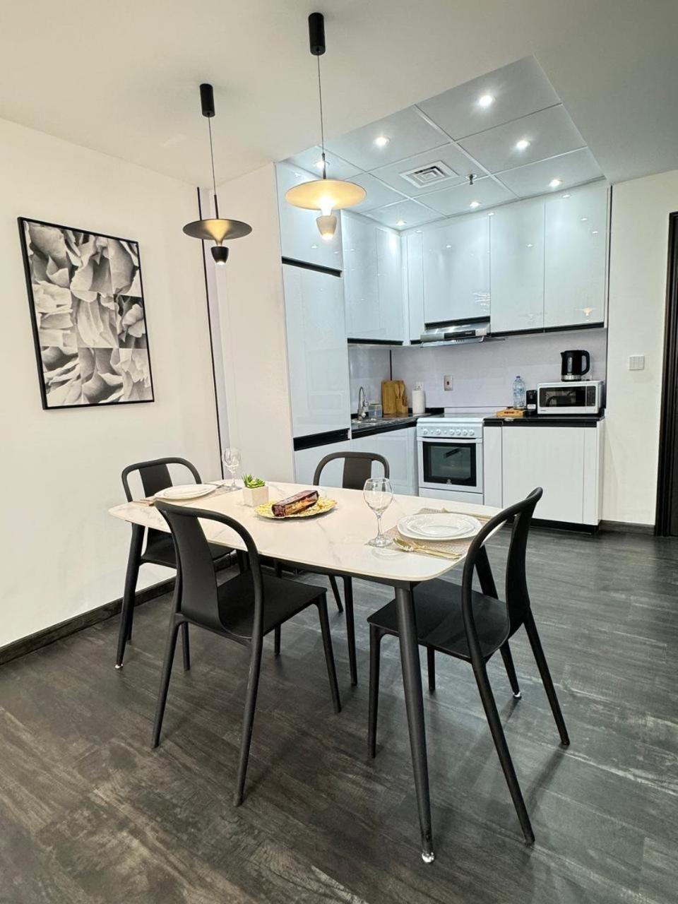 In Brand New Luxury Sport 15 Apartment