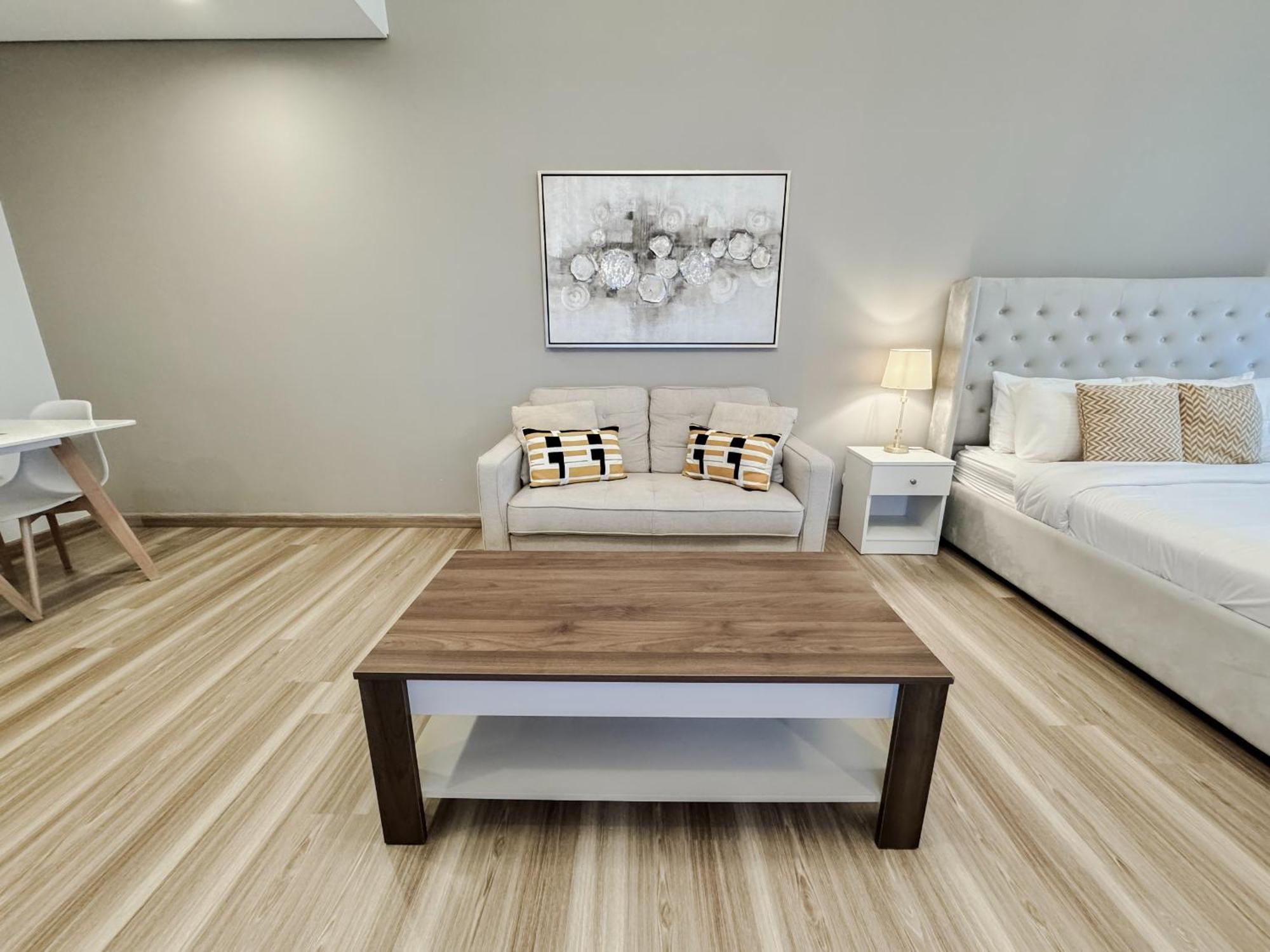 Rare Homes - View - The Crescent Tower - Production - R1611 Apartamento Dubai